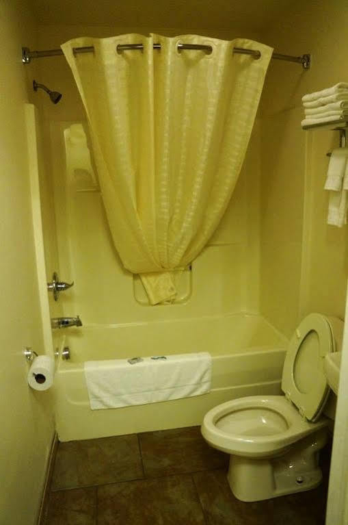 Waterford Inn Bagian luar foto